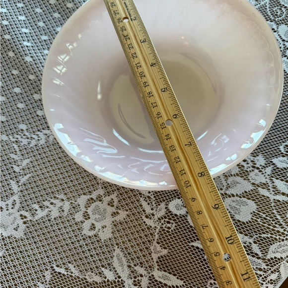Rare Find Vintage Fire King Pink Swirl Round Serving Bowl 8 inch - Picture 2 of 3